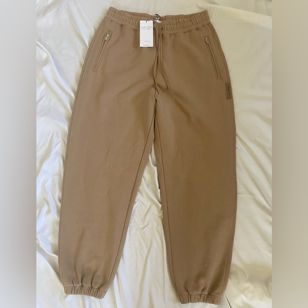 Phillip Lim 3-1 Live Free Tan Sweatpants Size Medium NWT retail $195